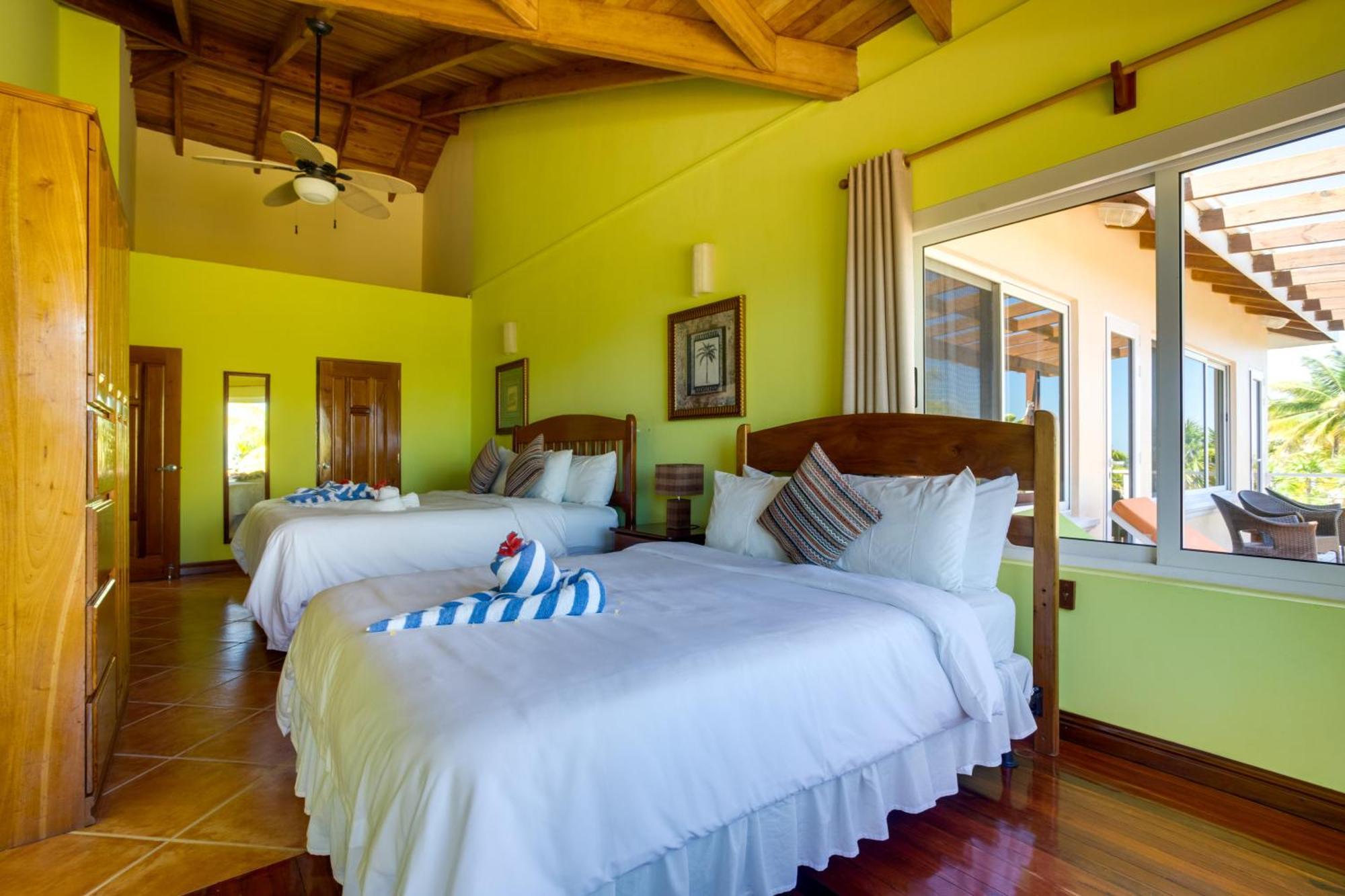 Laru Beya Resort Placencia Luaran gambar