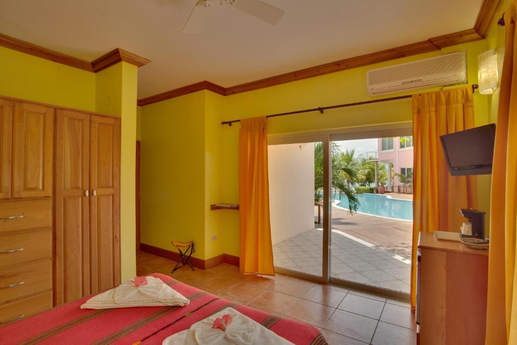 Laru Beya Resort Placencia Bilik gambar